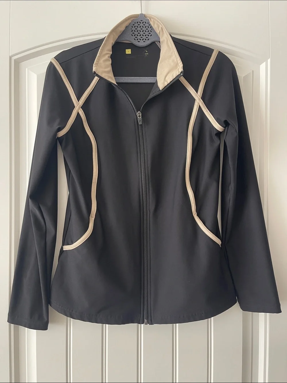 Xersion Women’s Black Athletic Jacket Small